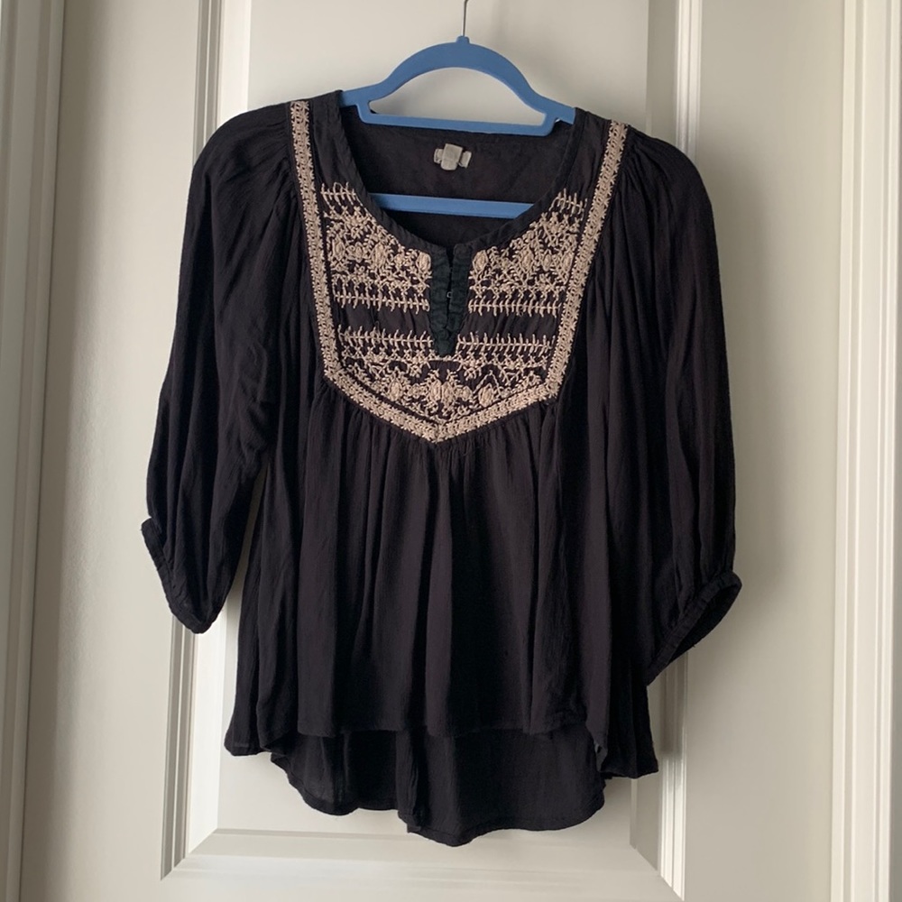 Cute black blouse